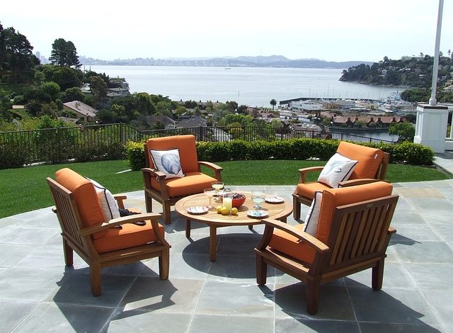 Creating Outdoor Living Spaces for Your Family and Friends